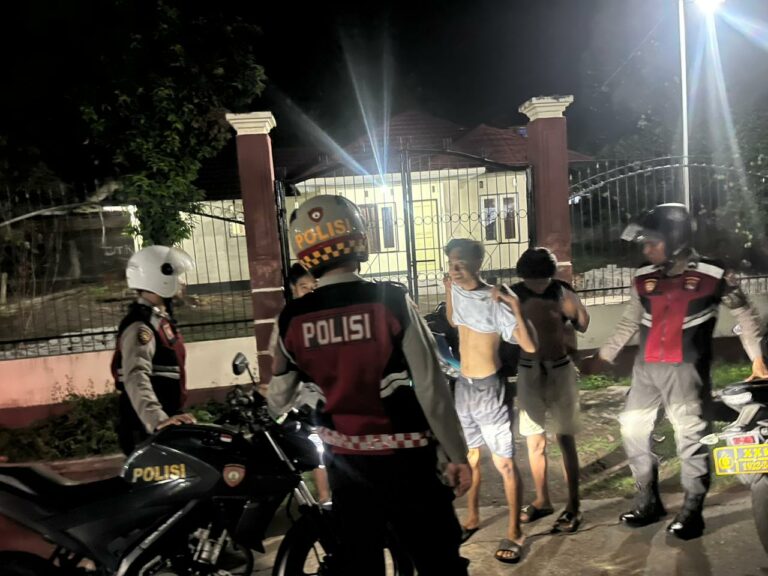 WhatsApp Image 2025-10-31 at 23.48.07