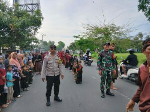 c033f323-f0c3-4419-a793-5375e321fcee