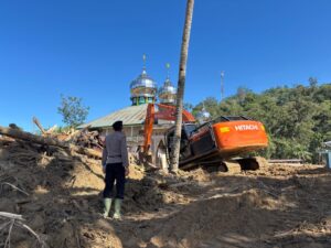 WhatsApp Image 2025-12-03 at 21.30.21