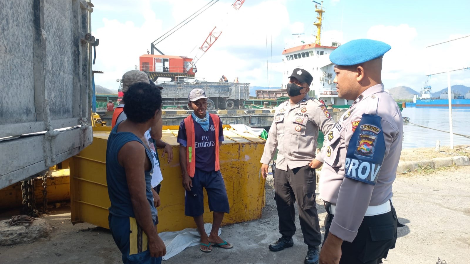 Sosialisasi Kamtibmas di Pelabuhan Lembar Fokus Keamanan Jelang Pemilukada