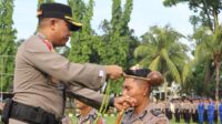 Dedikasi dan Loyalitas Dihargai: Polres Lombok Barat Gelar Upacara Kenaikan Pangkat dan Purna Tugas