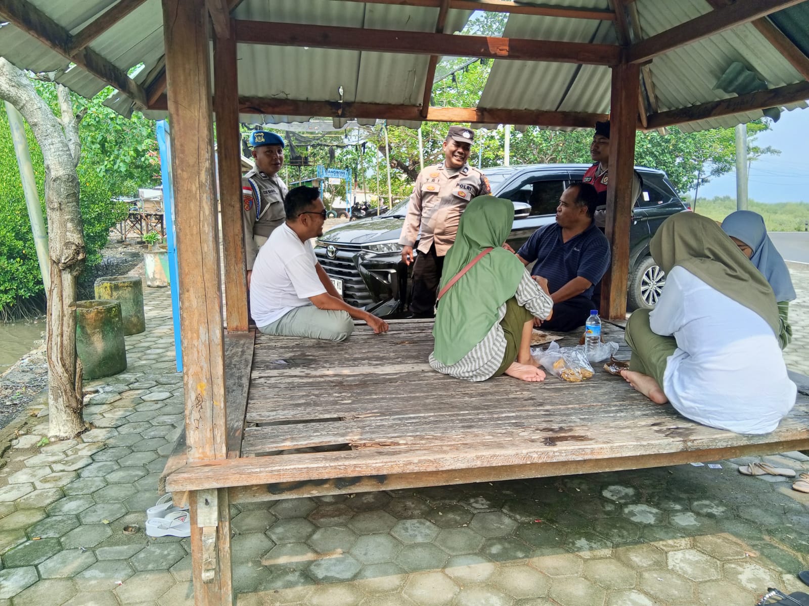 Polsek Sekotong Tingkatkan Keamanan di Eko Wisata Mangrove Lombok Barat