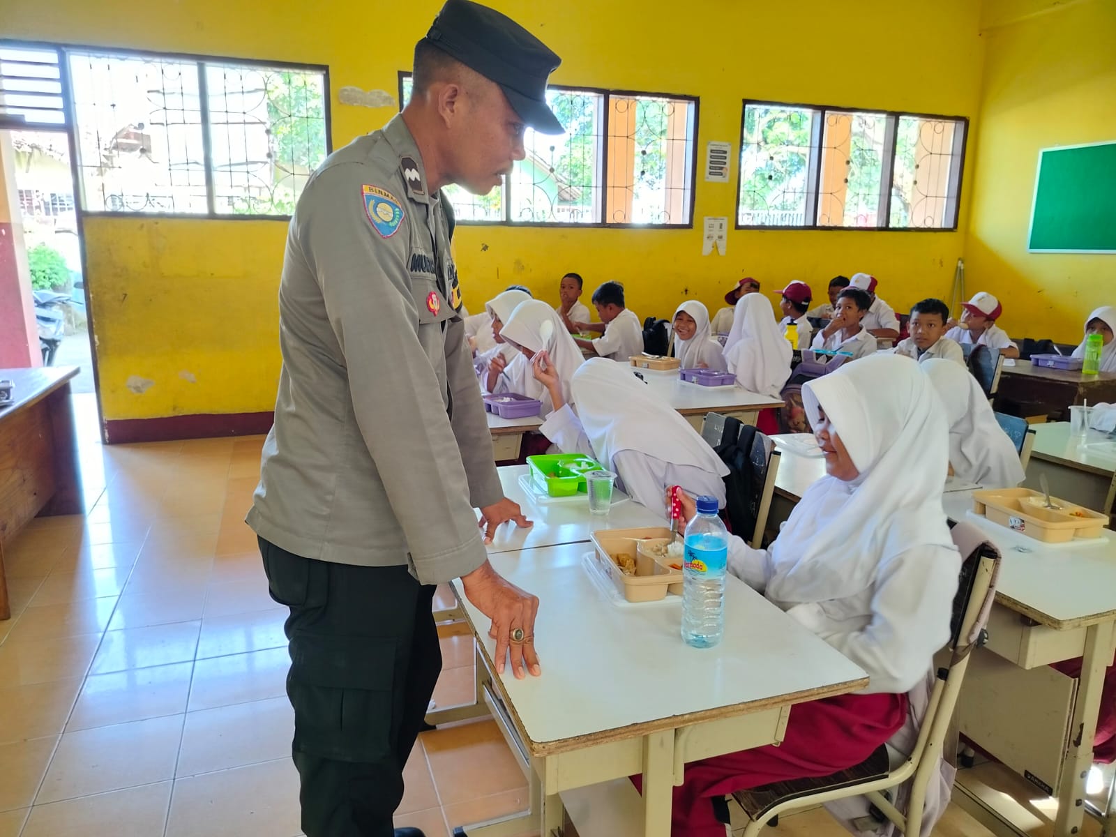 Program MBG Berjalan Sukses, Anak-Anak Kuripan Dapat Nutrisi Lengkap!