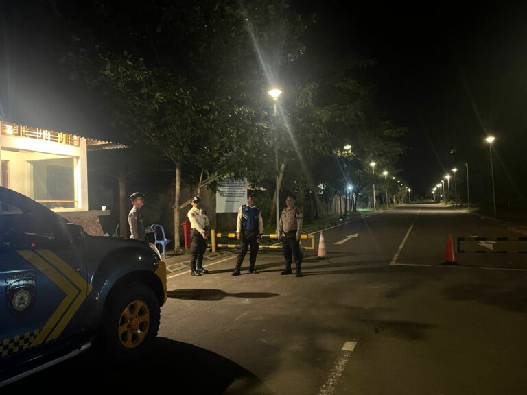 31b8f257-61b0-4fd8-be64-811b5d10646e