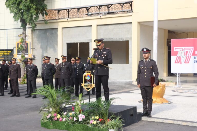 8b9d9d65-9056-42d3-8444-1914e24a3f54