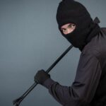 ilustrasi-pencuri-ilustrasi-maling-ilustrasi-kriminal-freepik_169